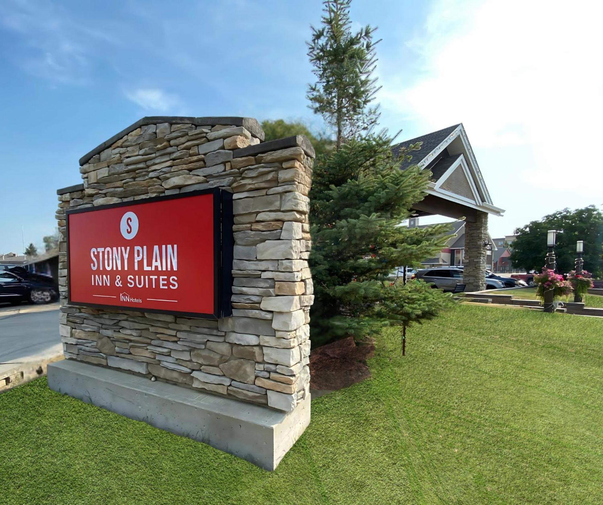 Stony Plain Inn & Suites Kültér fotó