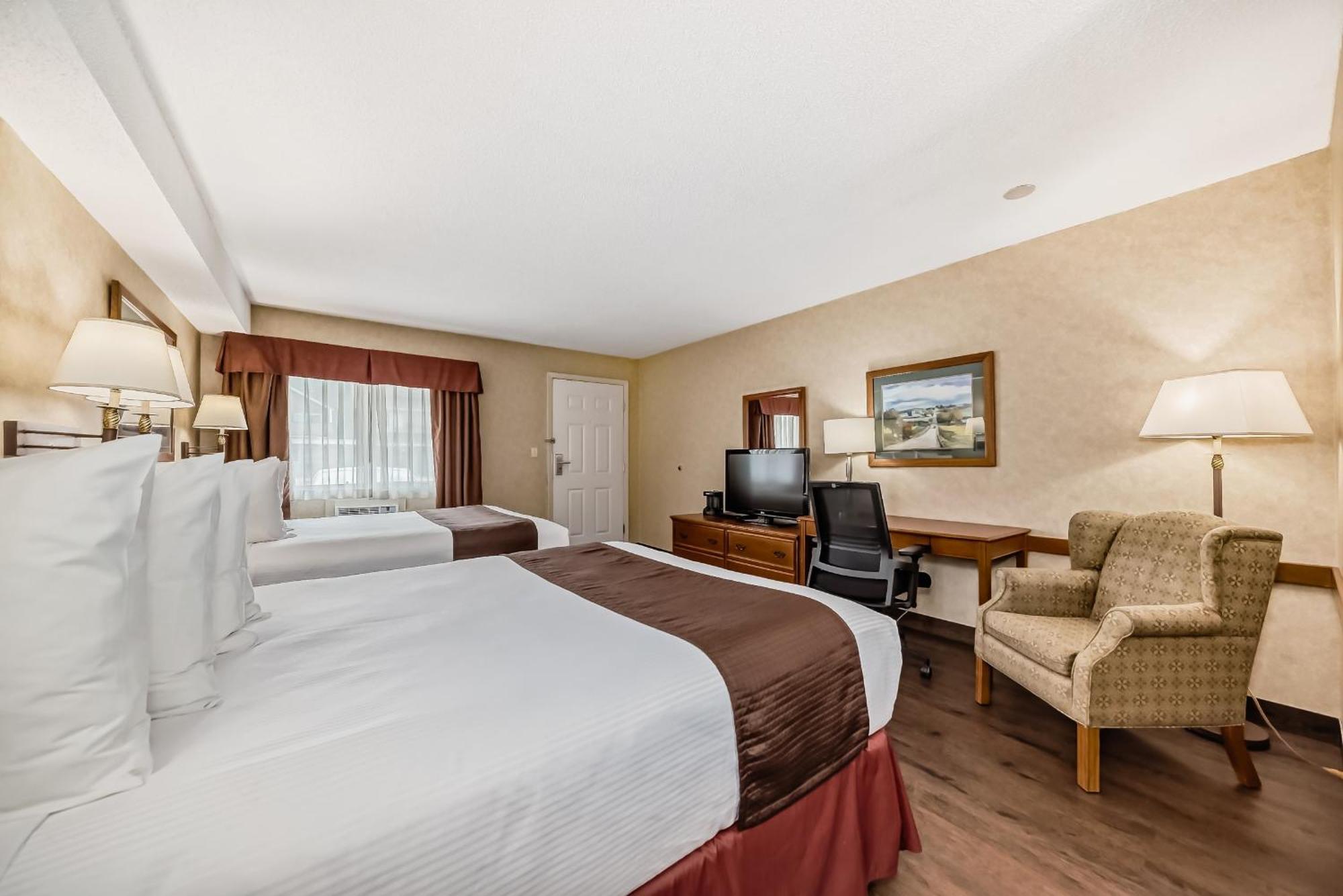 Stony Plain Inn & Suites Kültér fotó