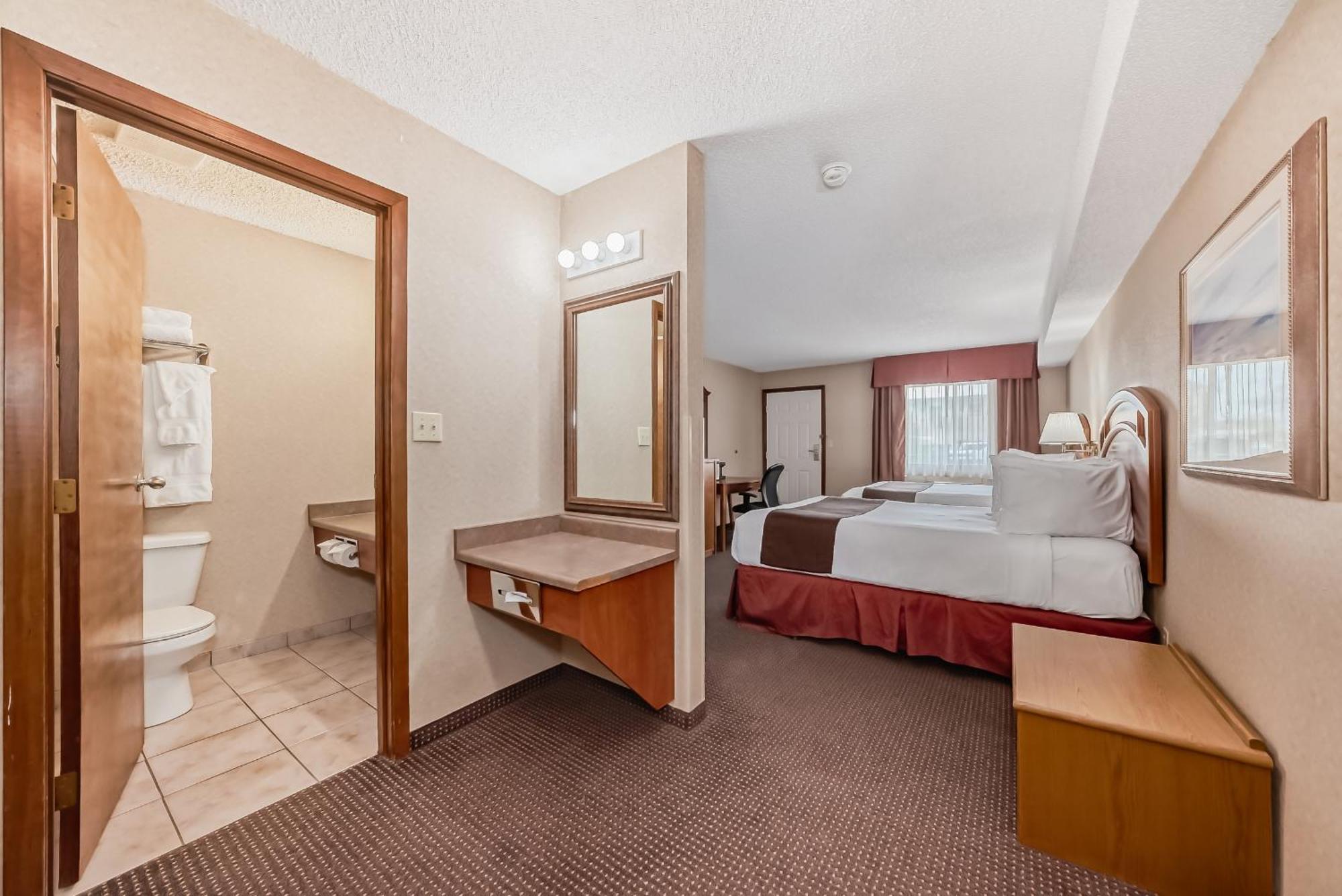 Stony Plain Inn & Suites Kültér fotó