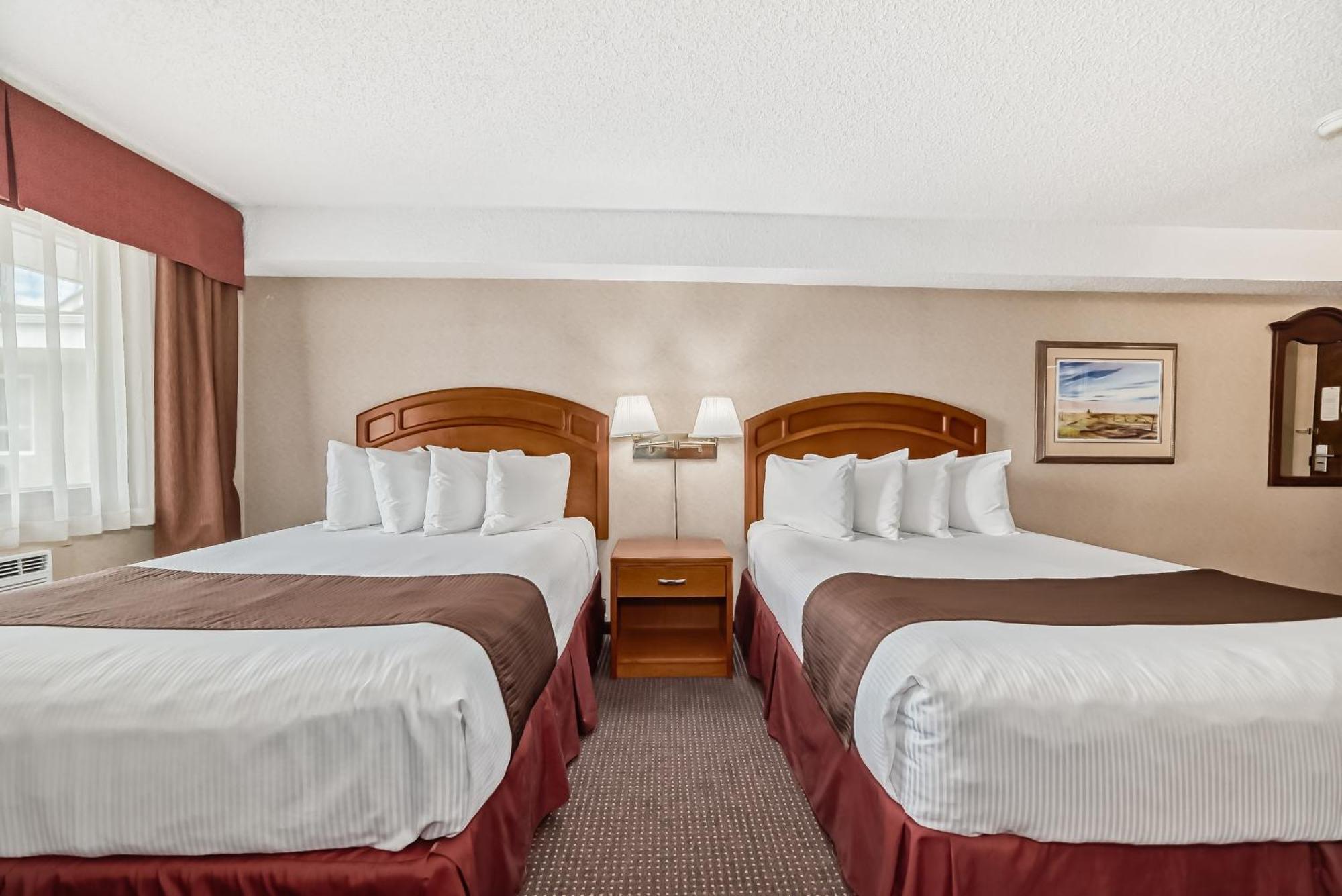 Stony Plain Inn & Suites Kültér fotó