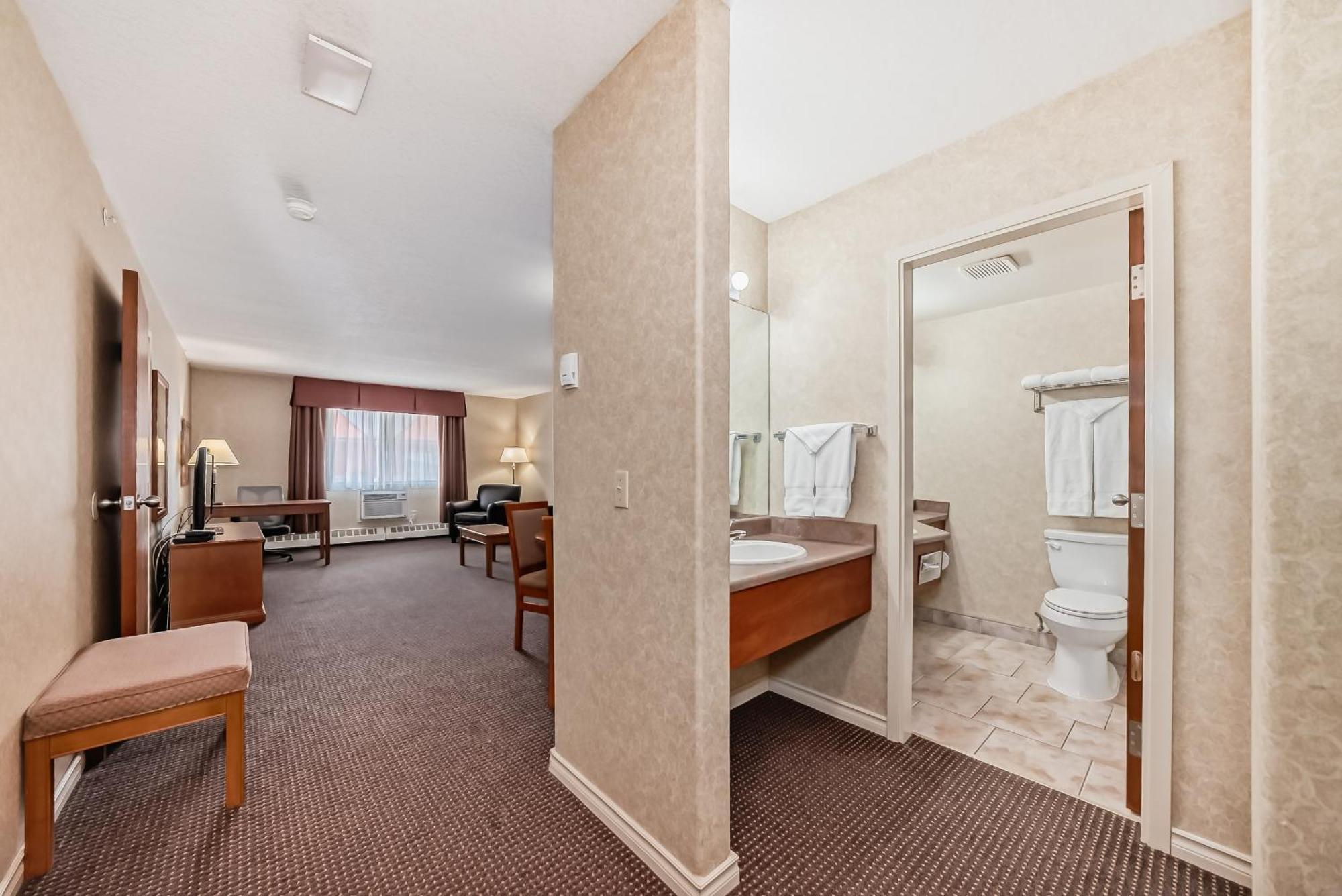 Stony Plain Inn & Suites Kültér fotó