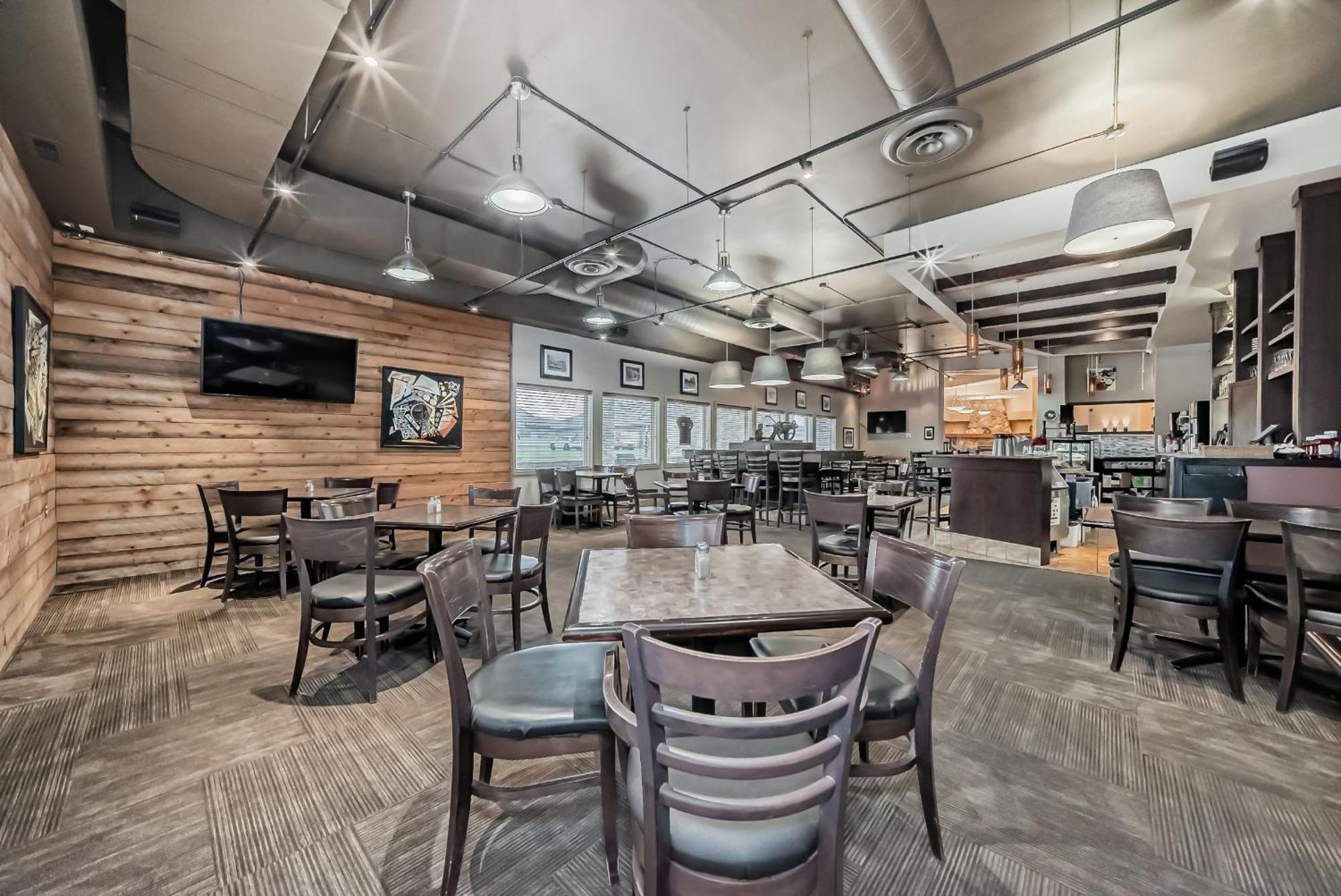 Stony Plain Inn & Suites Kültér fotó